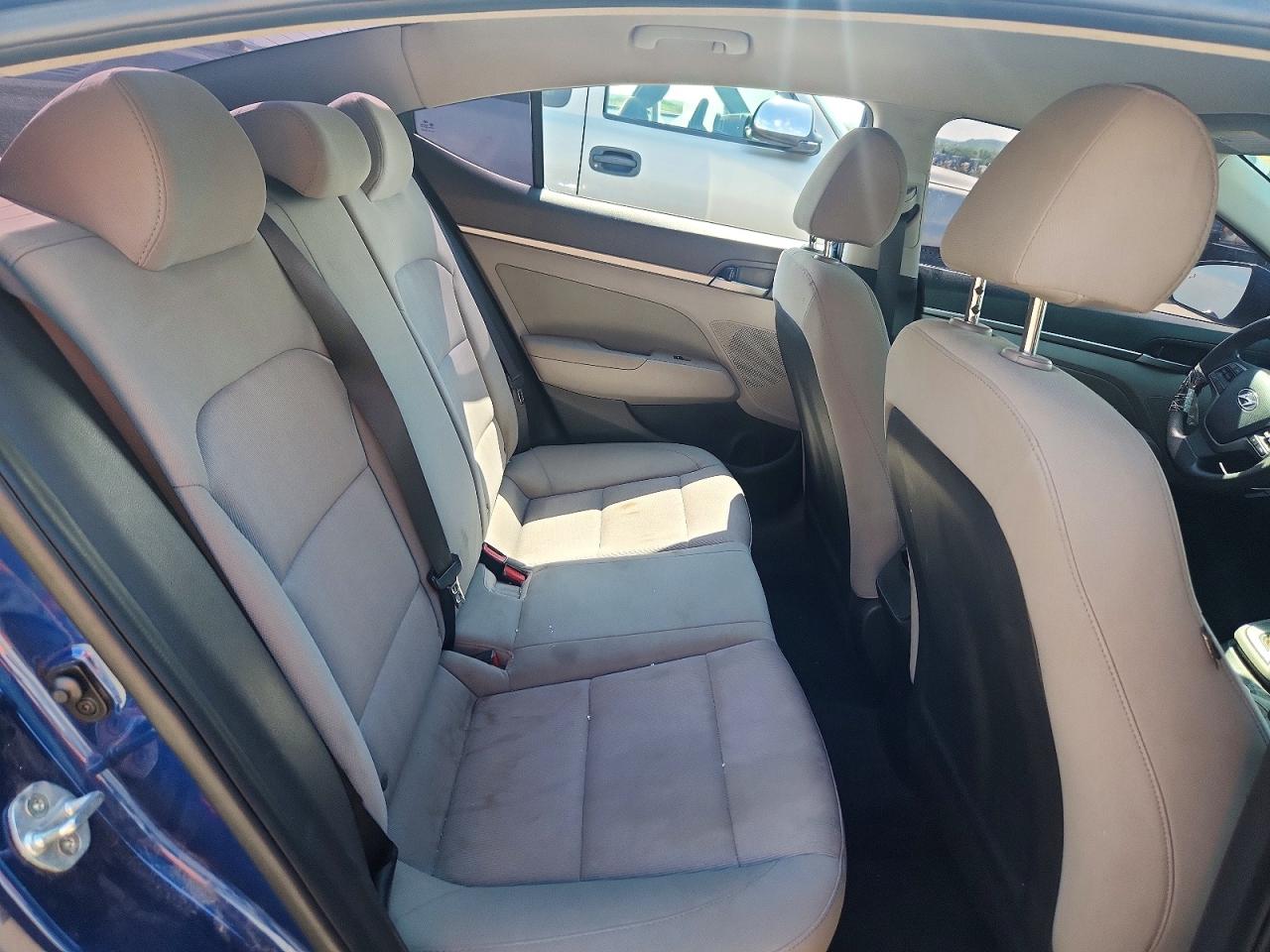 2018 HYUNDAI ELANTRA photo 28