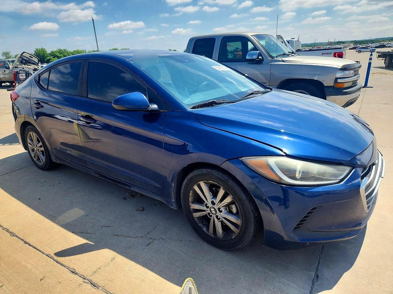 2018 HYUNDAI ELANTRA photo 10