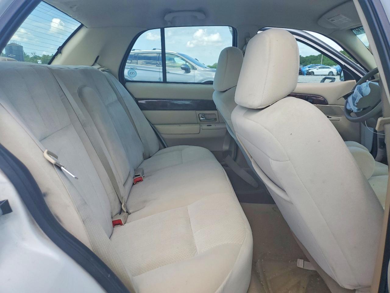 2007 MERCURY GRAND MARQUIS GS photo 19