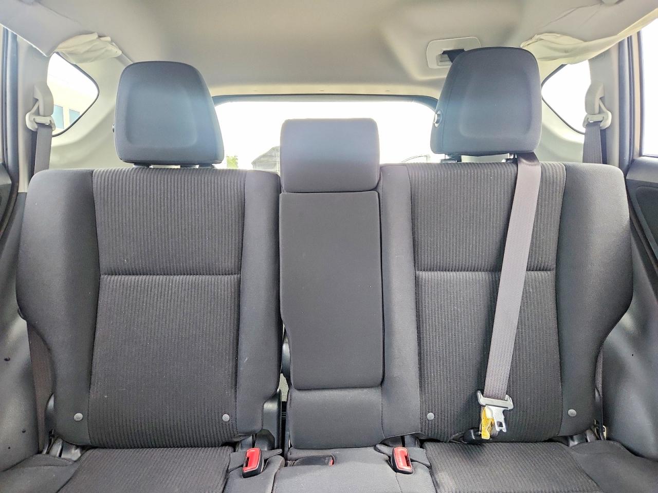 2015 TOYOTA RAV4 LE photo 19