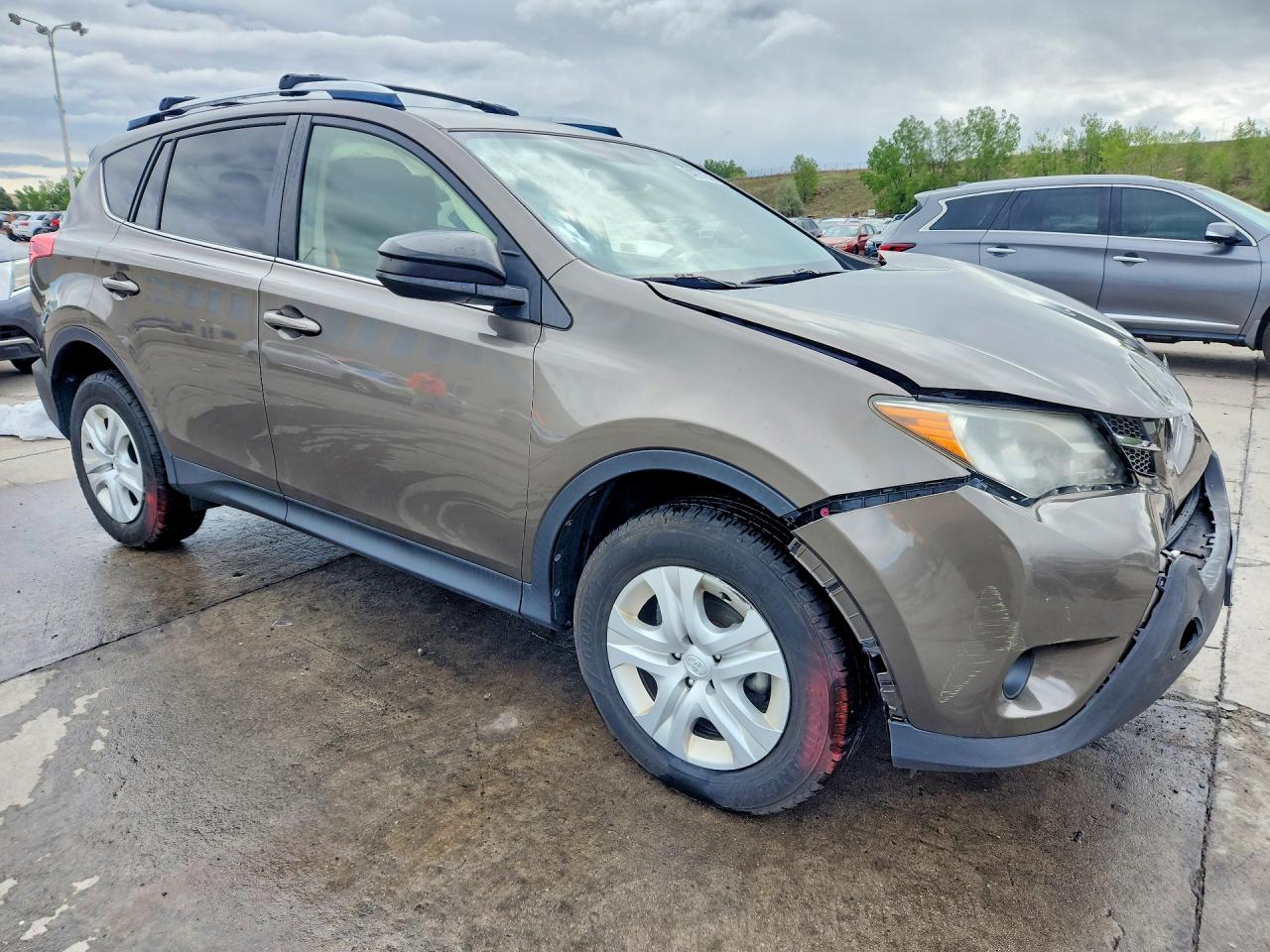 2015 TOYOTA RAV4 LE photo 7