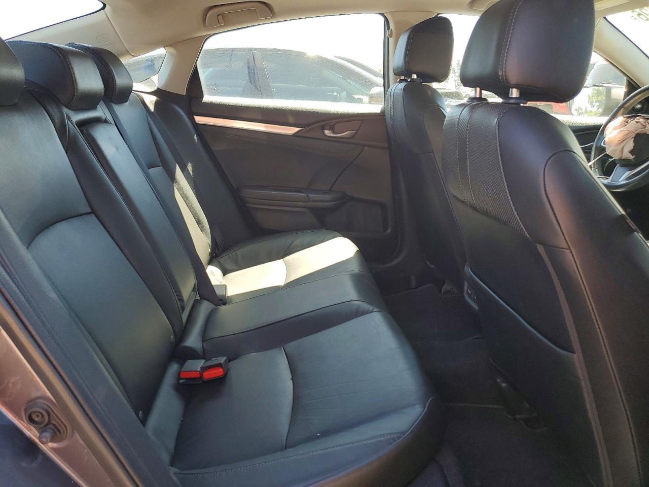2016 HONDA CIVIC TOURING photo 19