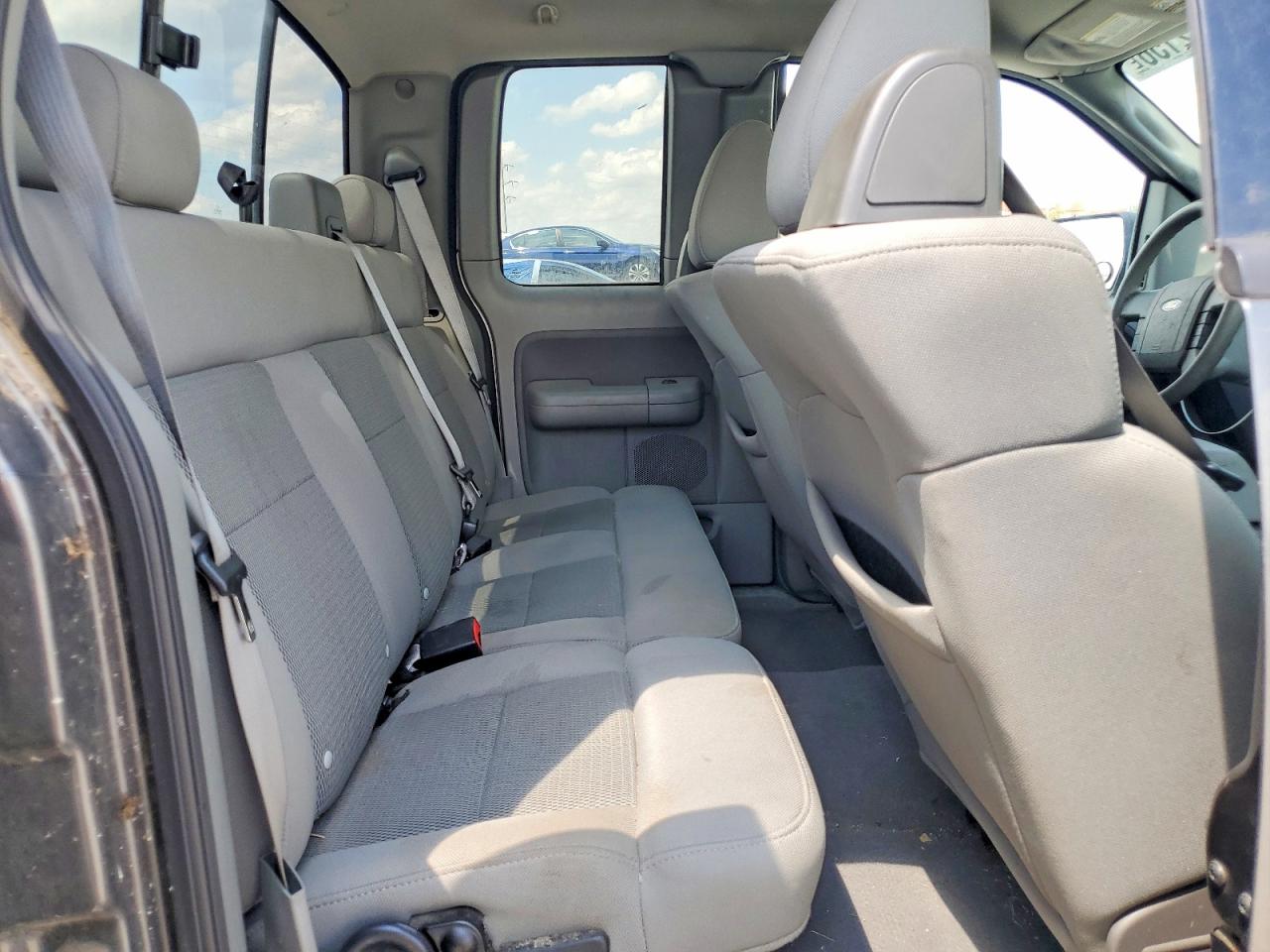 2004 FORD F150 photo 28