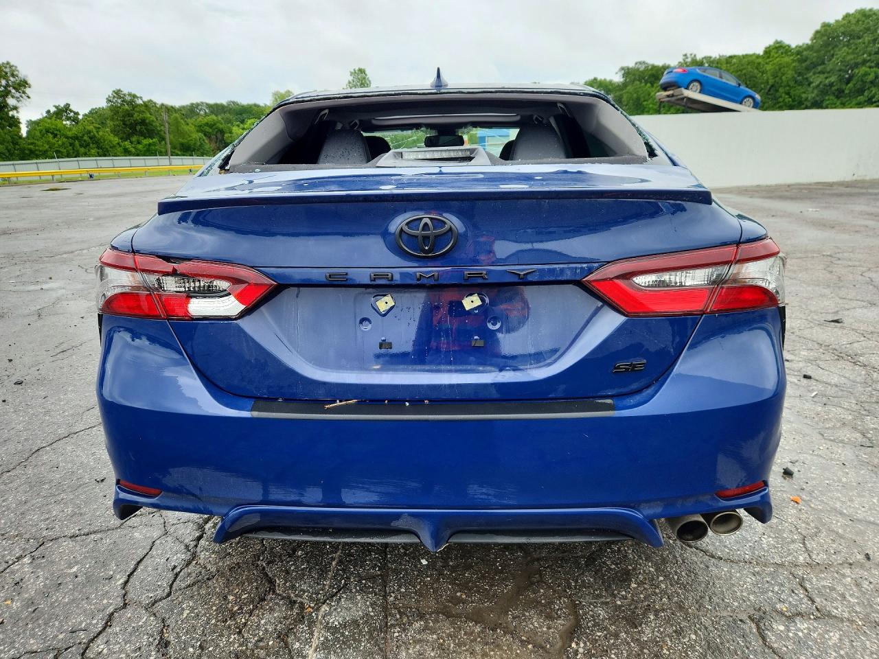 2024 TOYOTA CAMRY SE photo 6