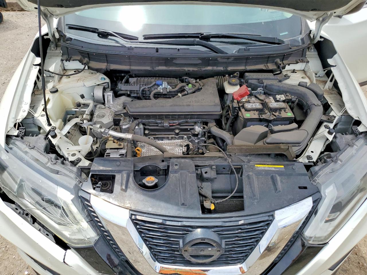 2017 NISSAN ROGUE SV photo 31