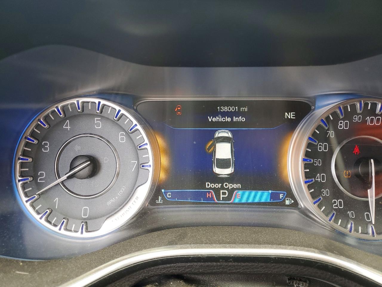 2015 CHRYSLER 200 C photo 17