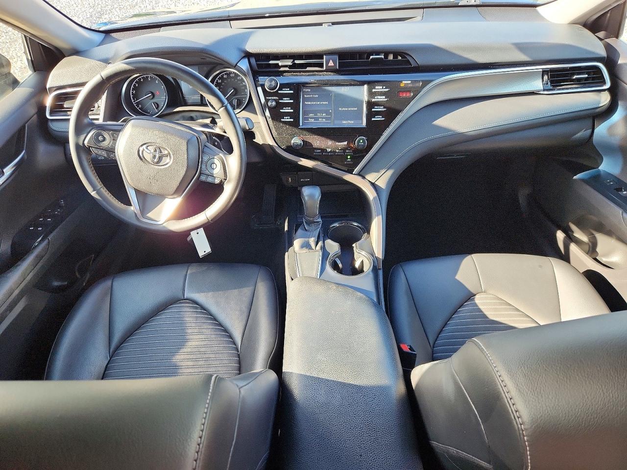 2018 TOYOTA CAMRY SE photo 15