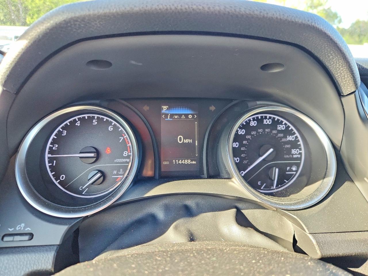 2018 TOYOTA CAMRY SE photo 17
