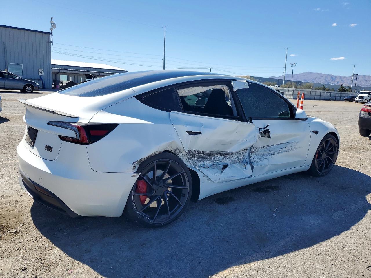 2024 TESLA MODEL 3 photo 5