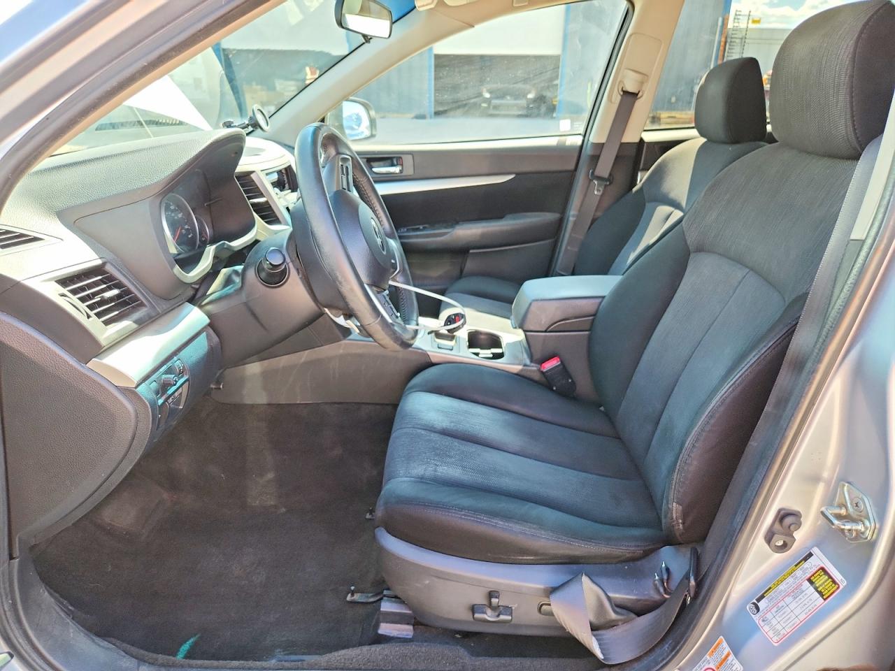 2014 SUBARU OUTBACK 2.5I PREMIUM photo 19