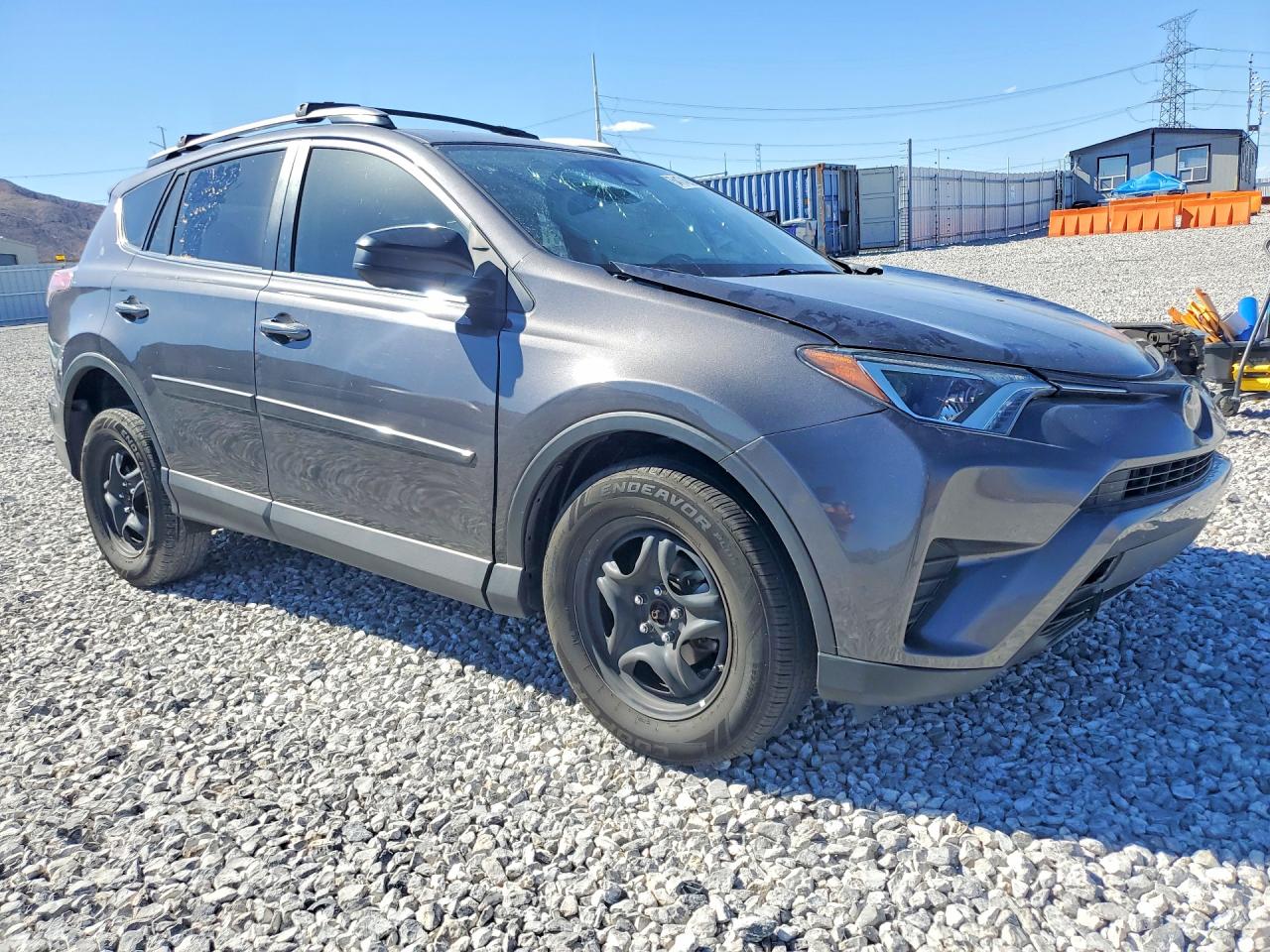 2018 TOYOTA RAV4 LE photo 4