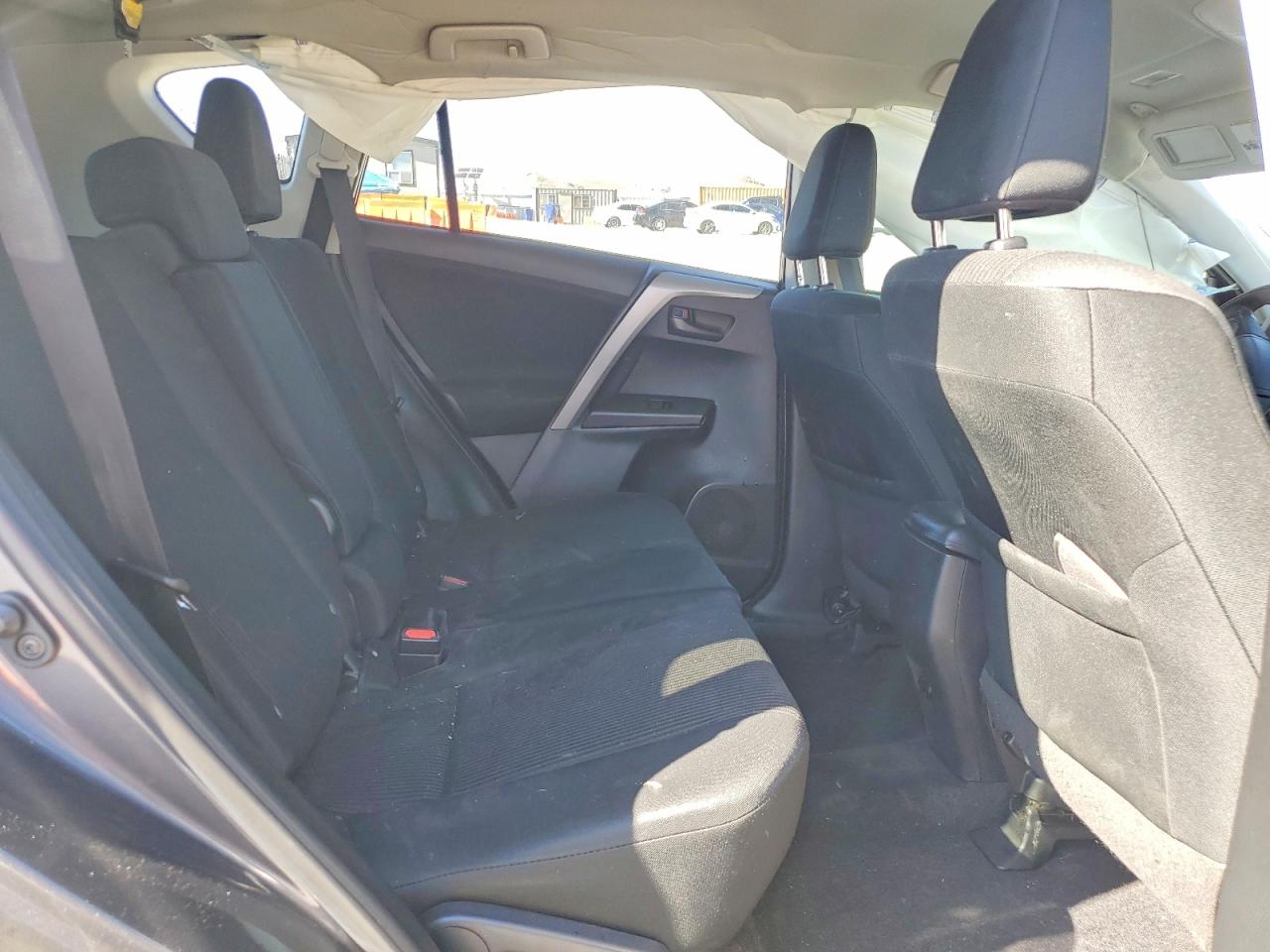 2018 TOYOTA RAV4 LE photo 11