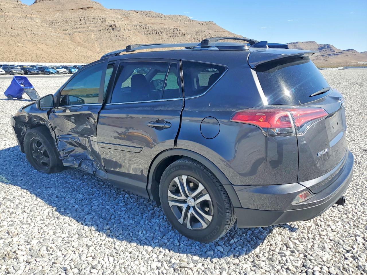 2018 TOYOTA RAV4 LE photo 2