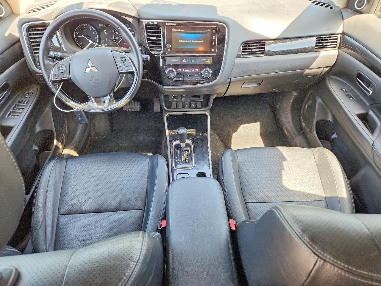 2018 MITSUBISHI OUTLANDER SE photo 15