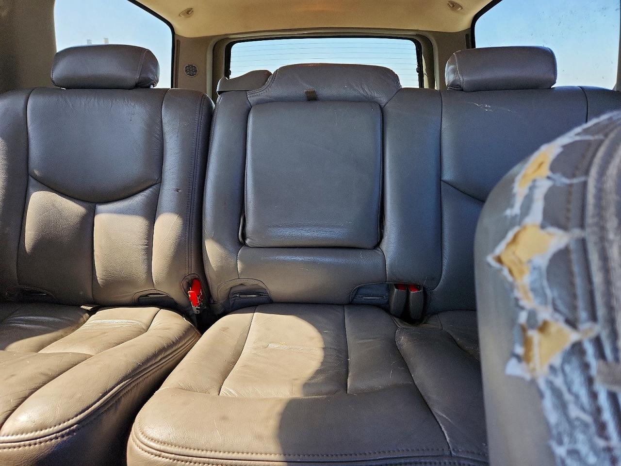 2005 CHEVROLET SUBURBAN C1500 photo 19