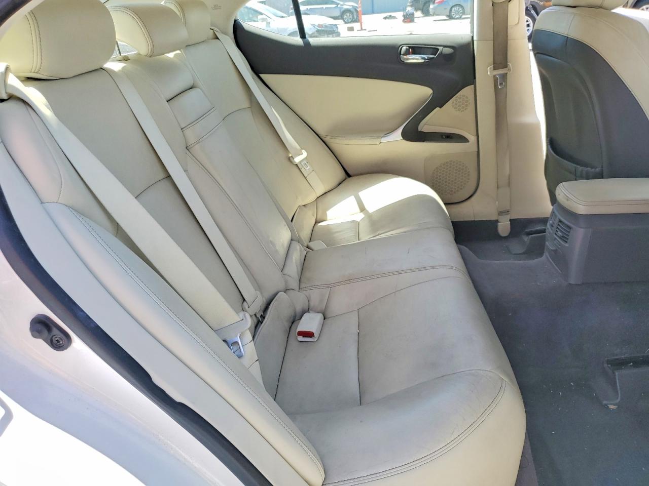 2009 LEXUS IS 250 photo 19