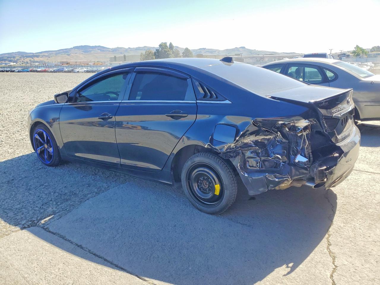 2011 HYUNDAI SONATA SE photo 3