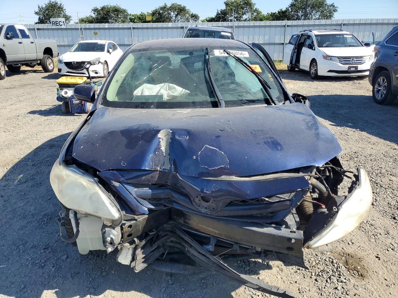 2012 TOYOTA COROLLA LE photo 13