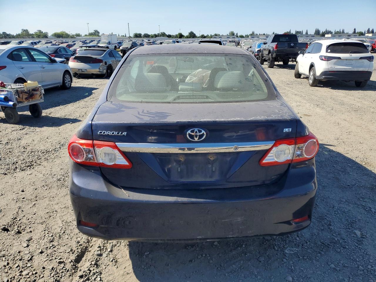 2012 TOYOTA COROLLA LE photo 16