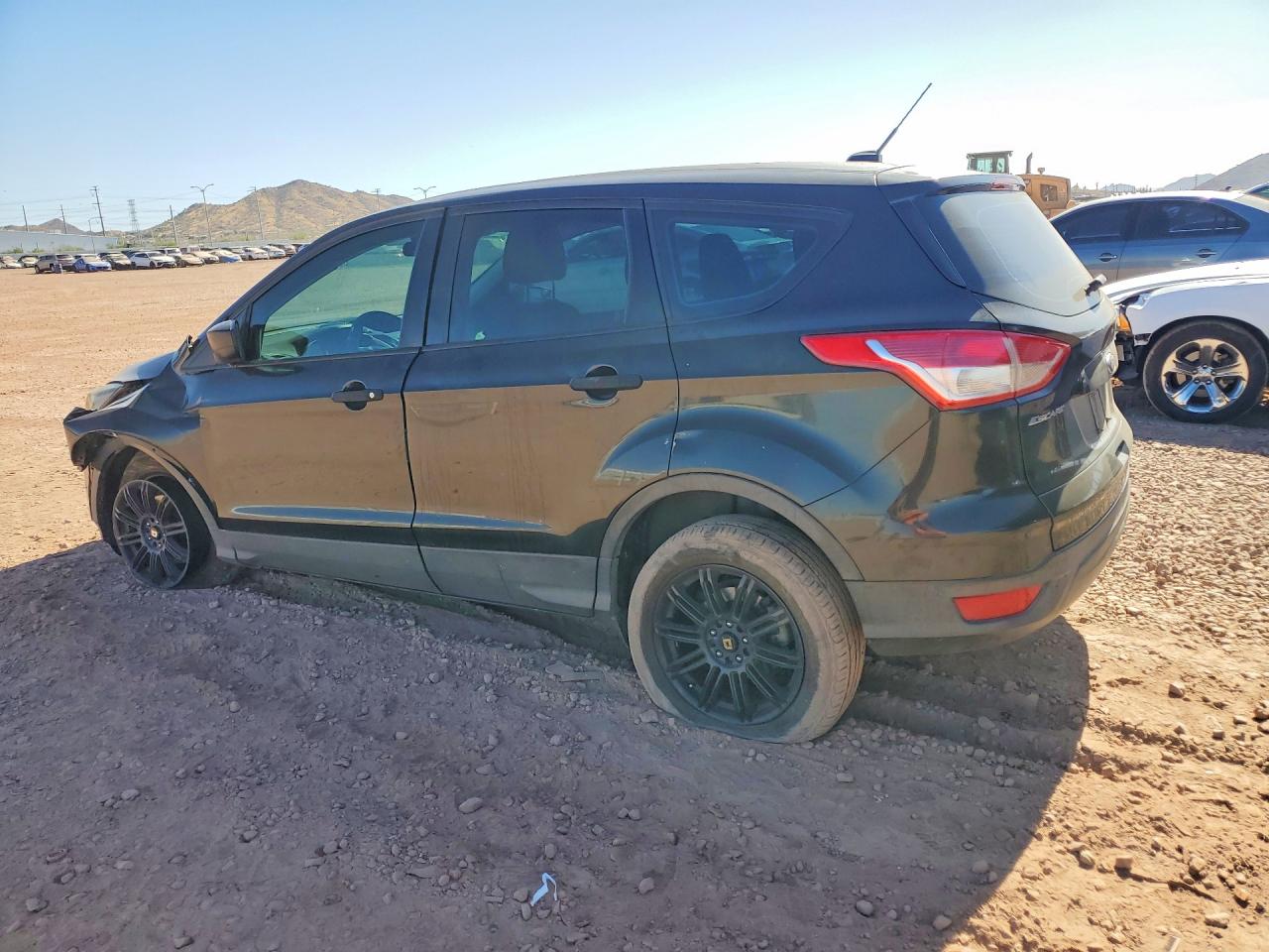 2014 FORD ESCAPE S photo 4