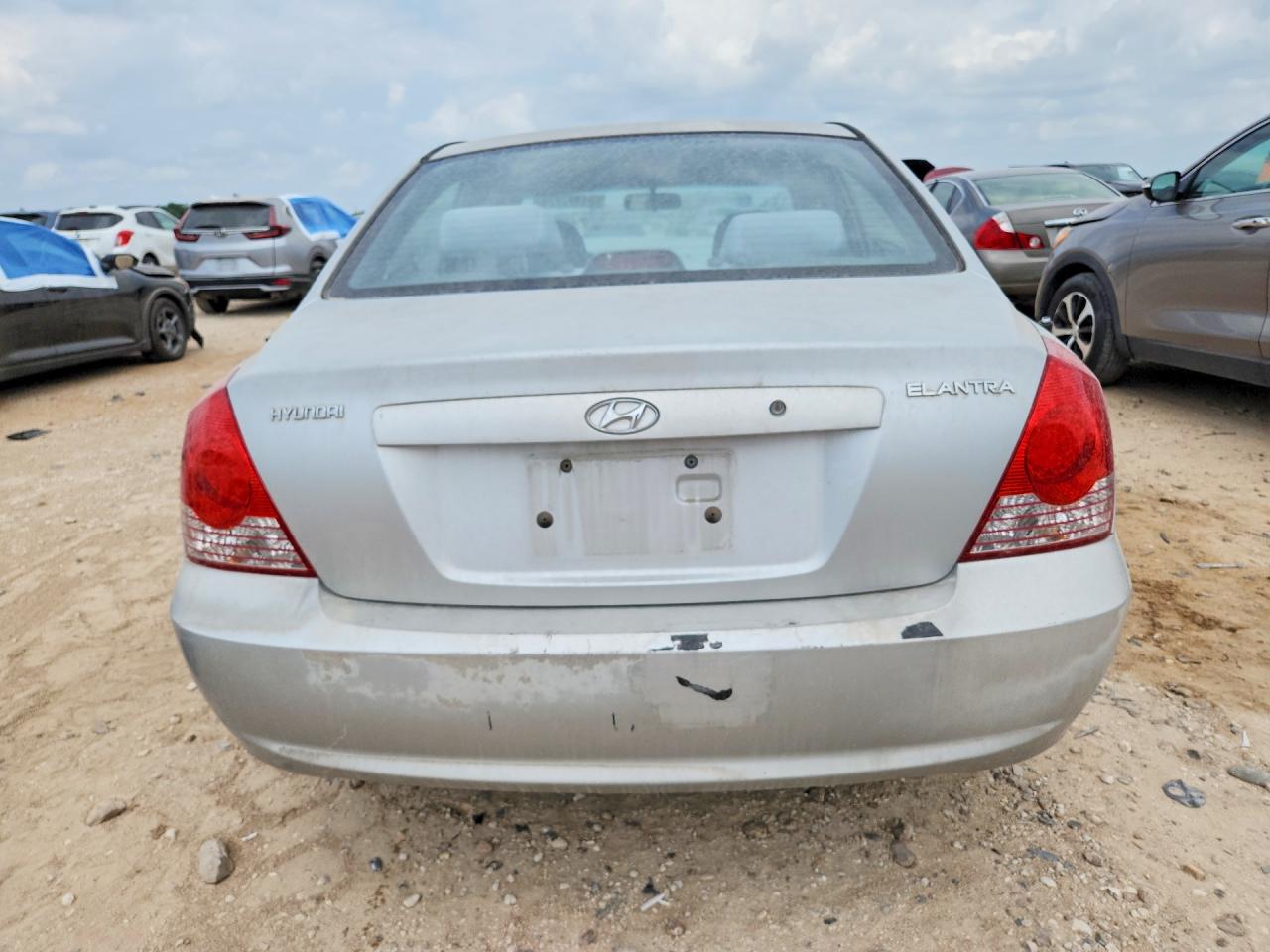 2005 HYUNDAI ELANTRA GLS photo 6