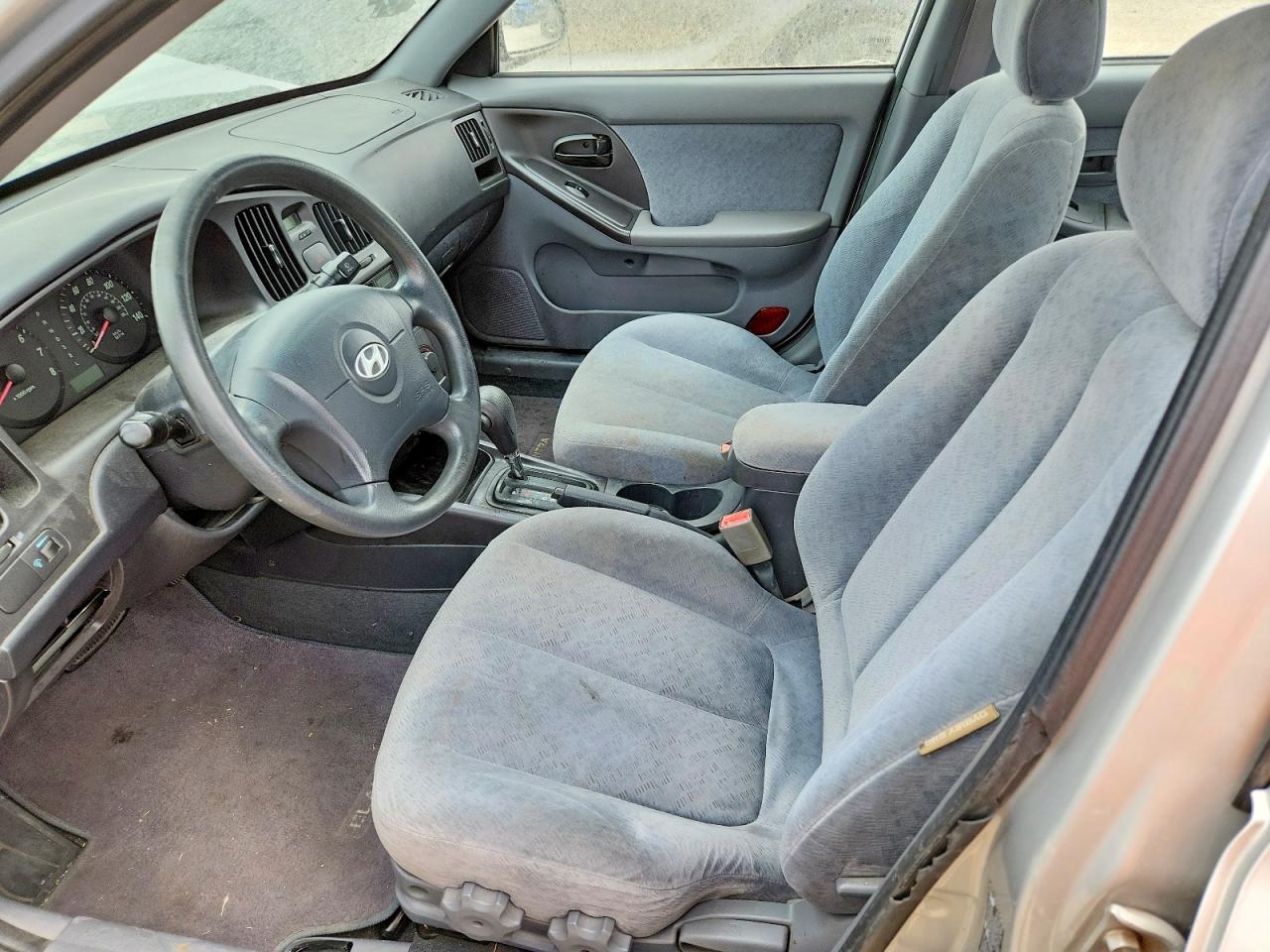 2005 HYUNDAI ELANTRA GLS photo 7