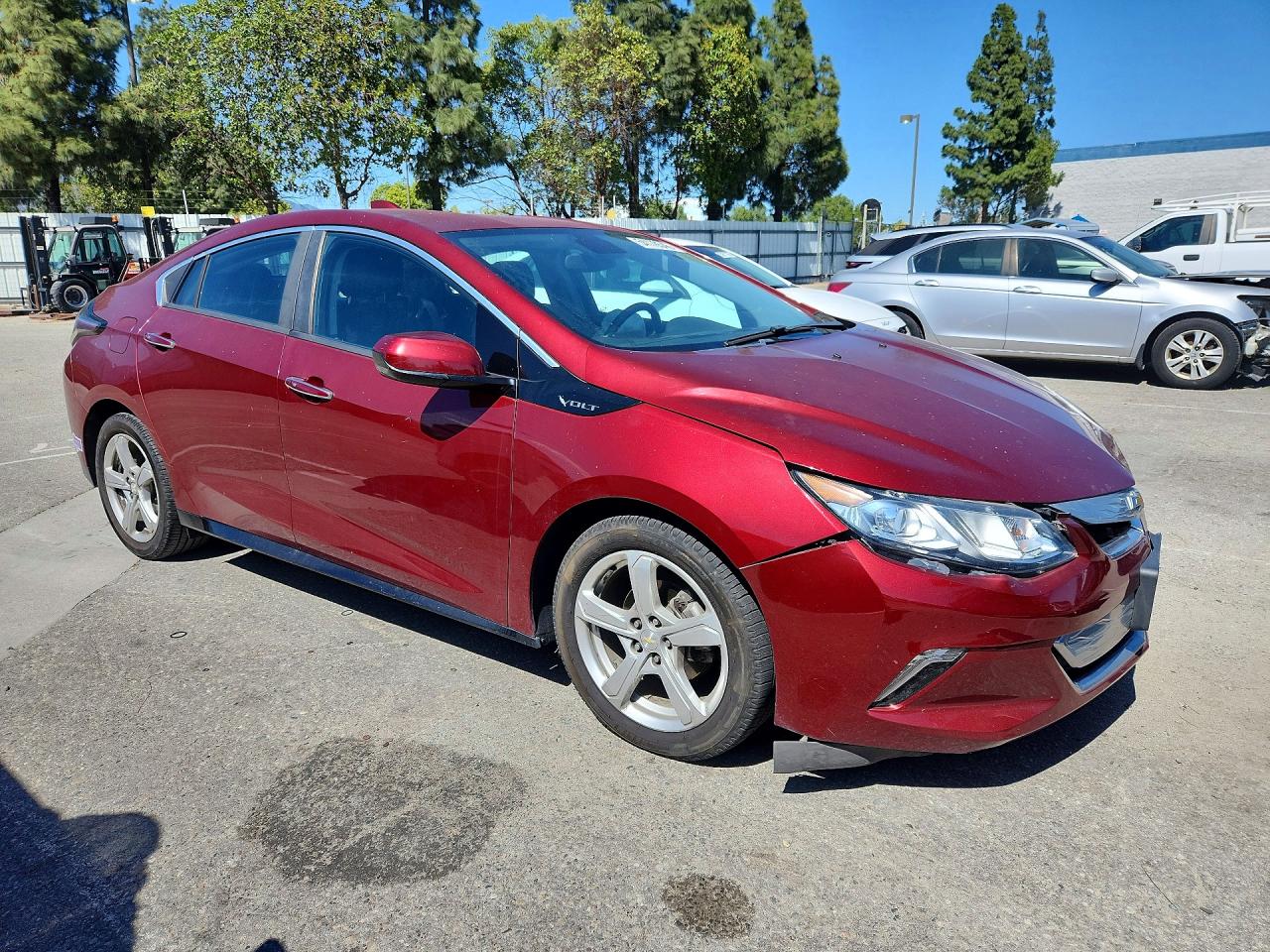 2017 CHEVROLET VOLT LT photo 4