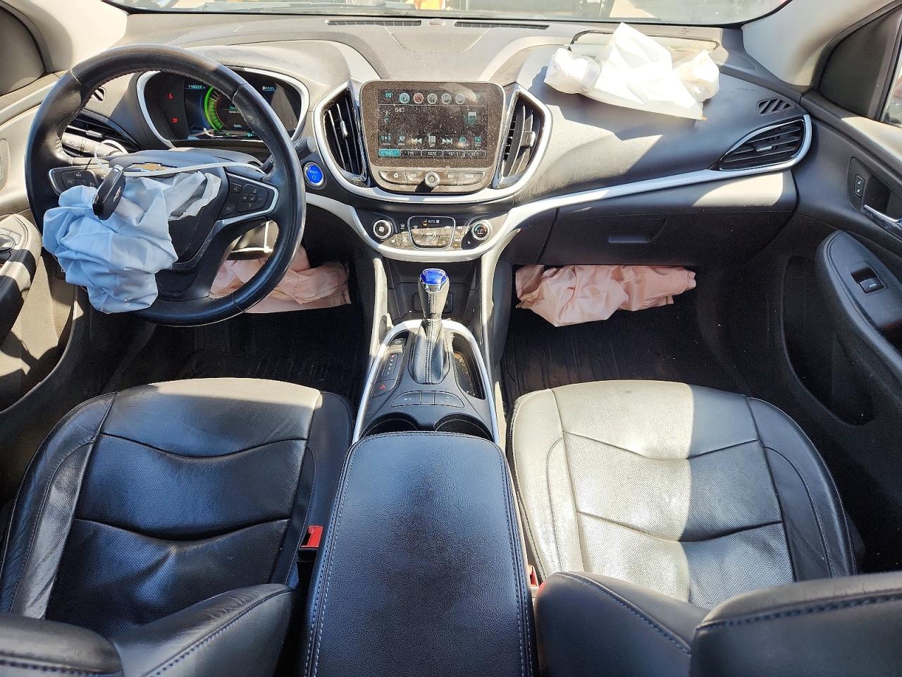 2017 CHEVROLET VOLT LT photo 8