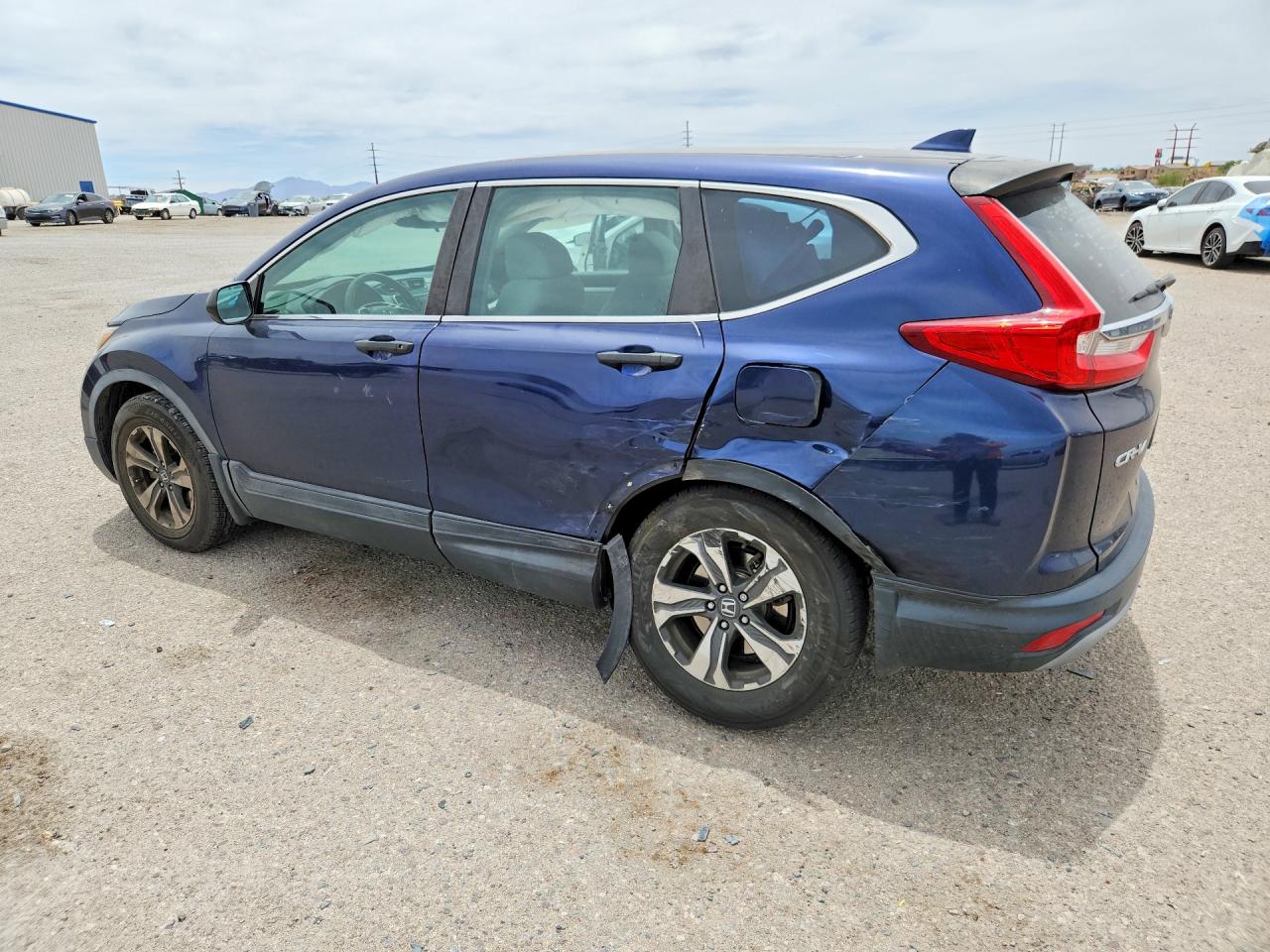2018 HONDA CR-V LX photo 3