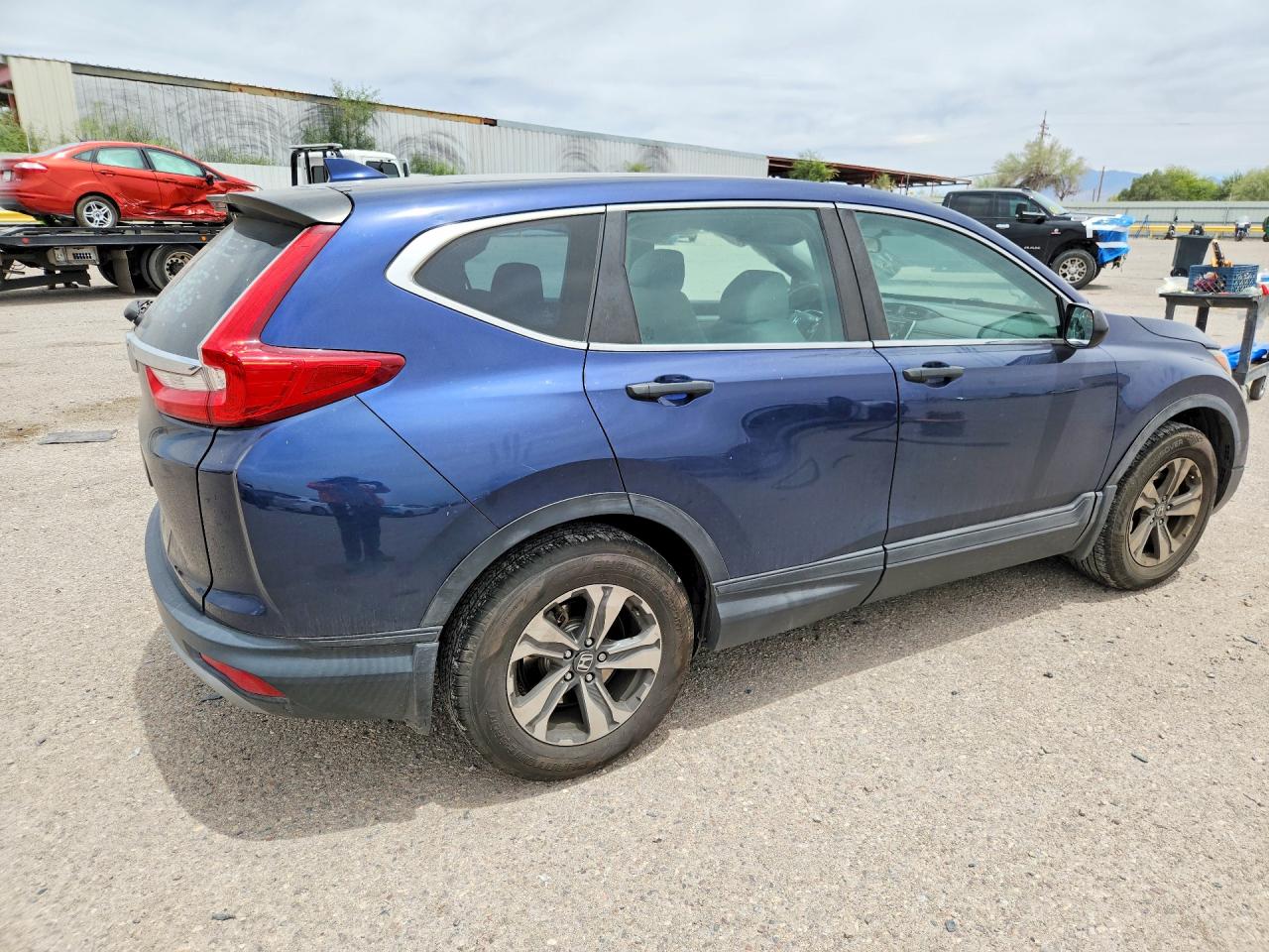 2018 HONDA CR-V LX photo 5