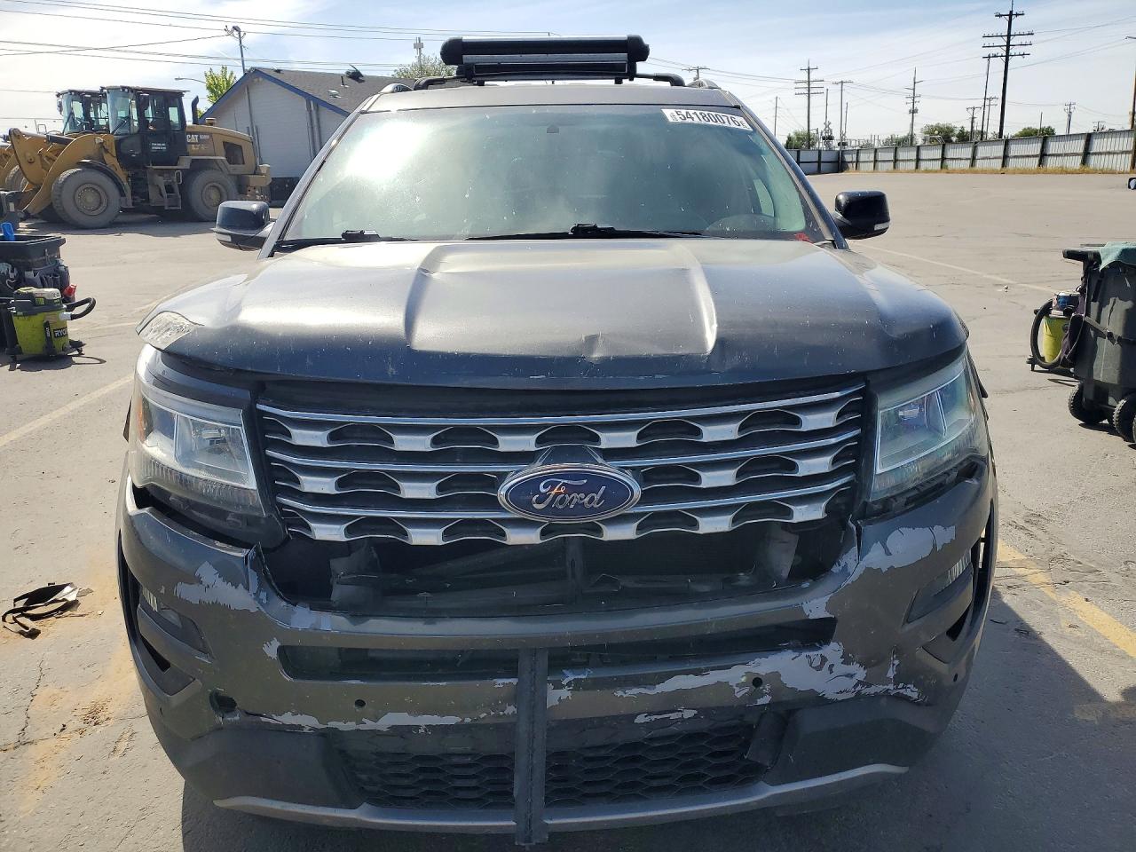 2016 FORD EXPLORER XLT photo 5