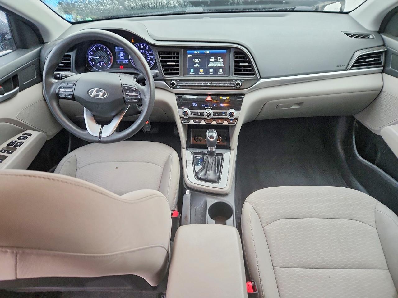 2020 HYUNDAI ELANTRA SEL photo 8