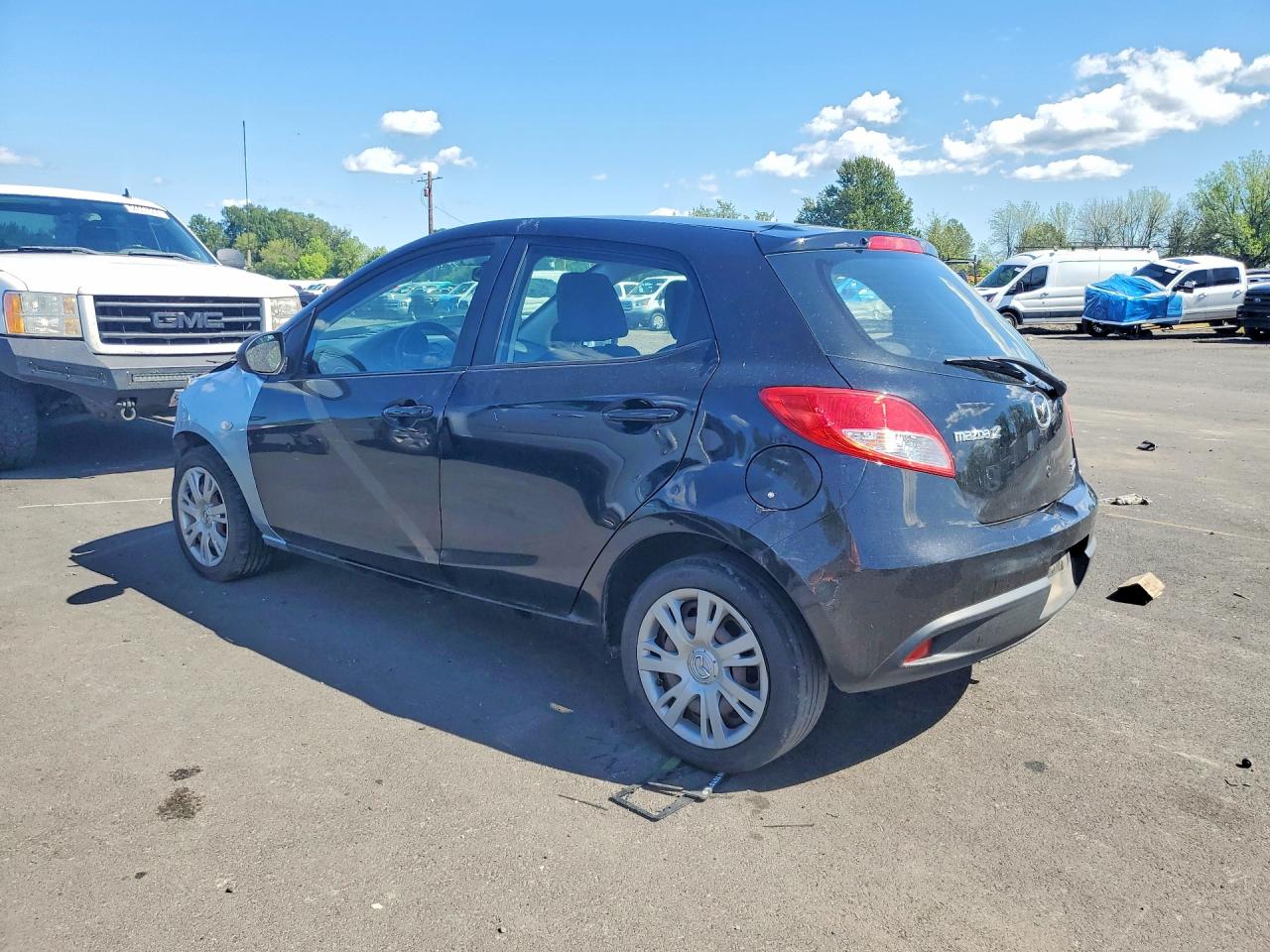 2012 MAZDA MAZDA2 photo 4