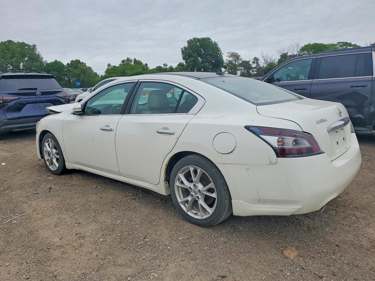 2013 NISSAN MAXIMA 3.5 SV photo 2