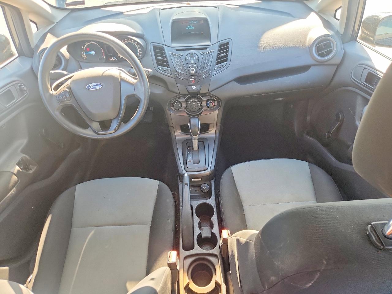 2016 FORD FIESTA S photo 22