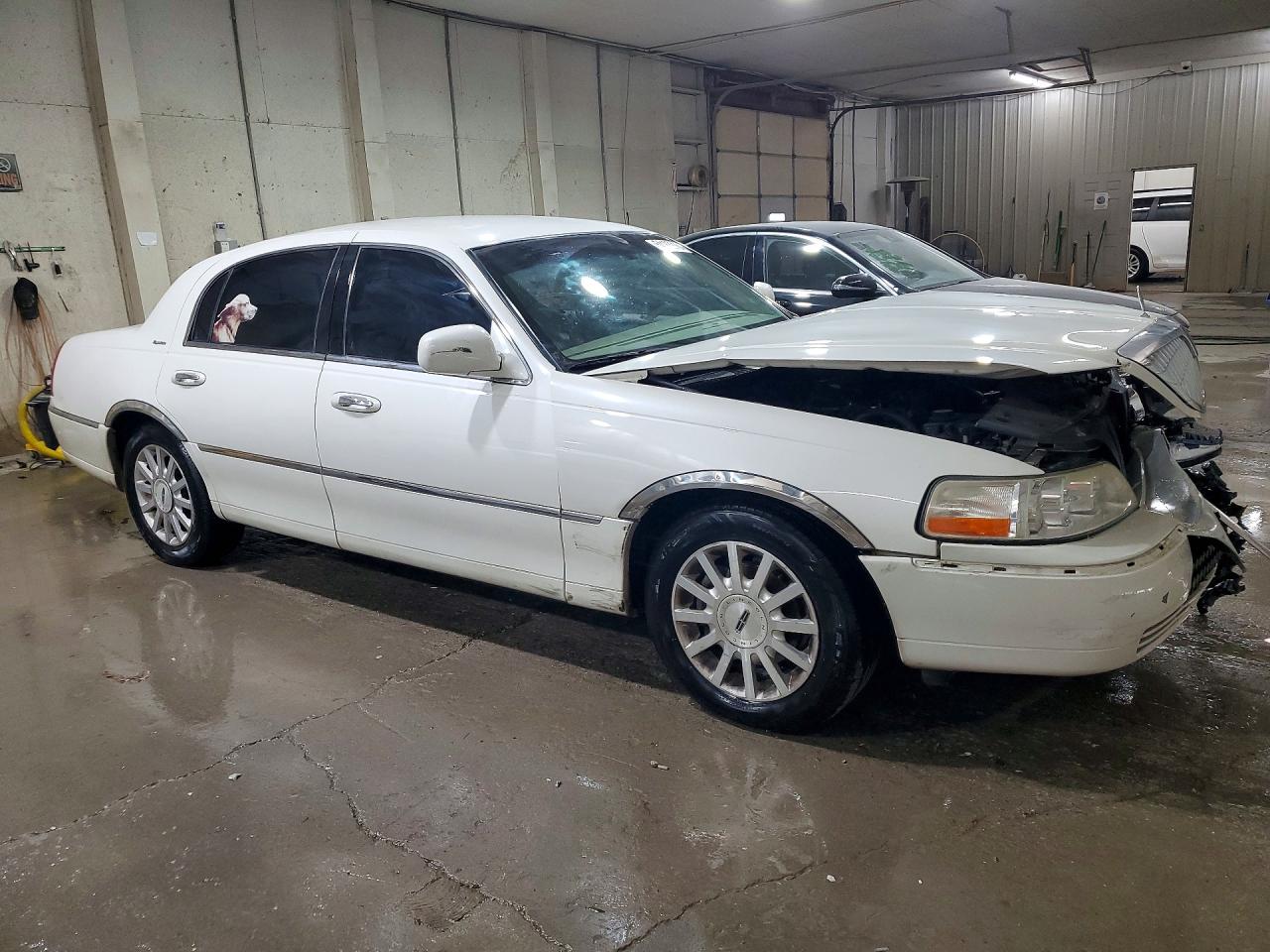 2006 LINCOLN TOWN CAR SIGNATURE photo 7