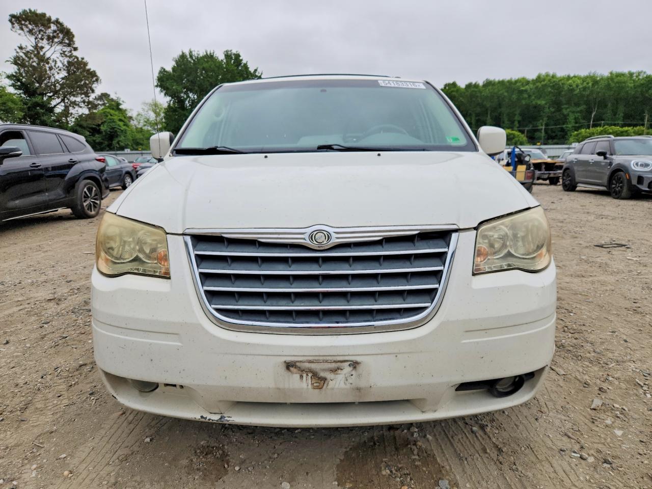 2010 CHRYSLER TOWN & COUNTRY TOURING photo 13