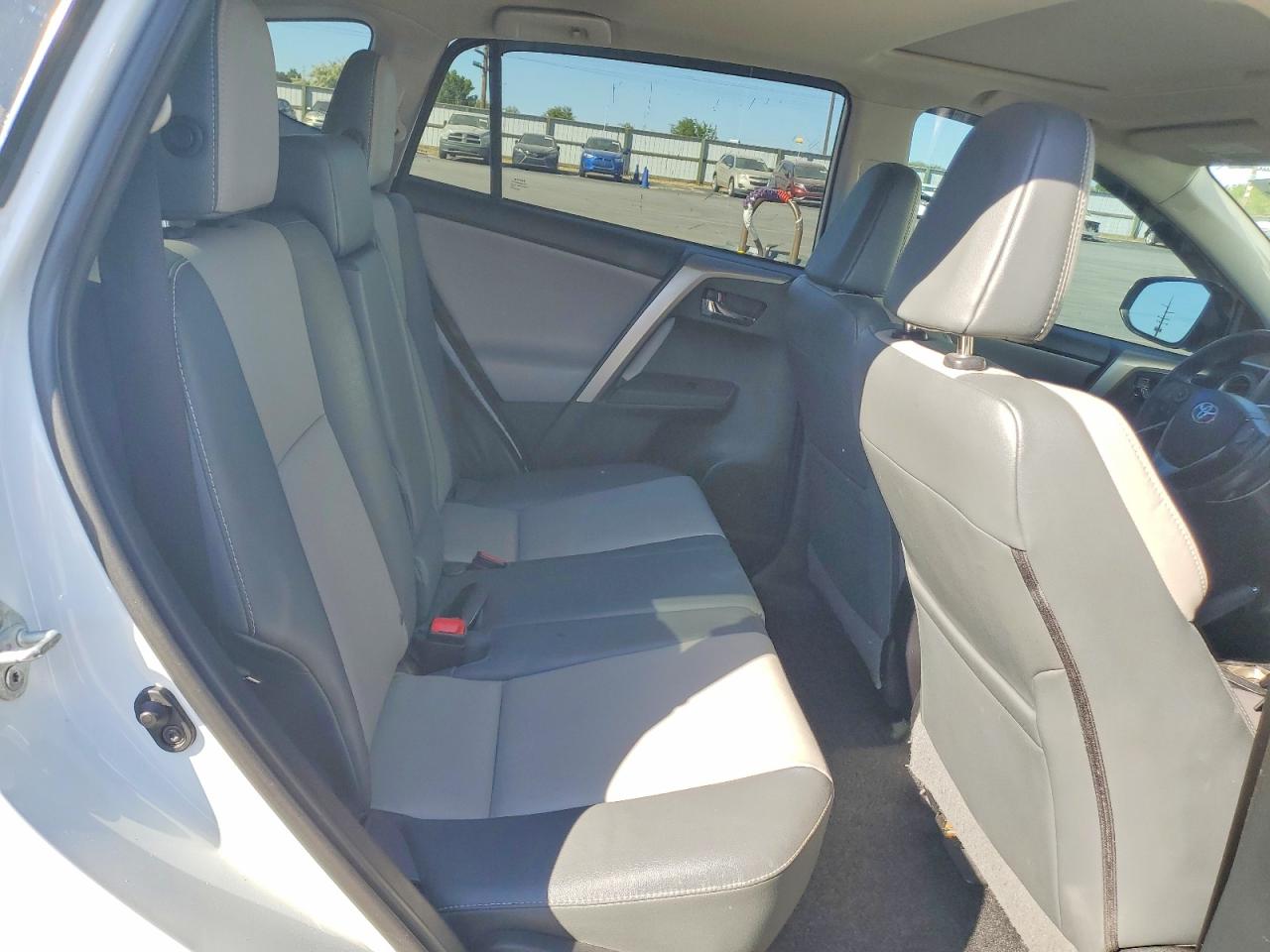 2014 TOYOTA RAV4 LIMITED photo 31