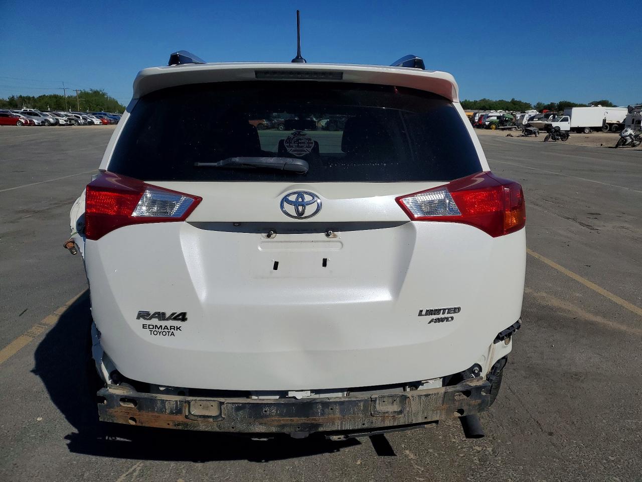 2014 TOYOTA RAV4 LIMITED photo 16