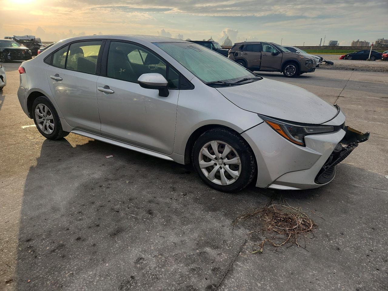 2020 TOYOTA COROLLA LE photo 10