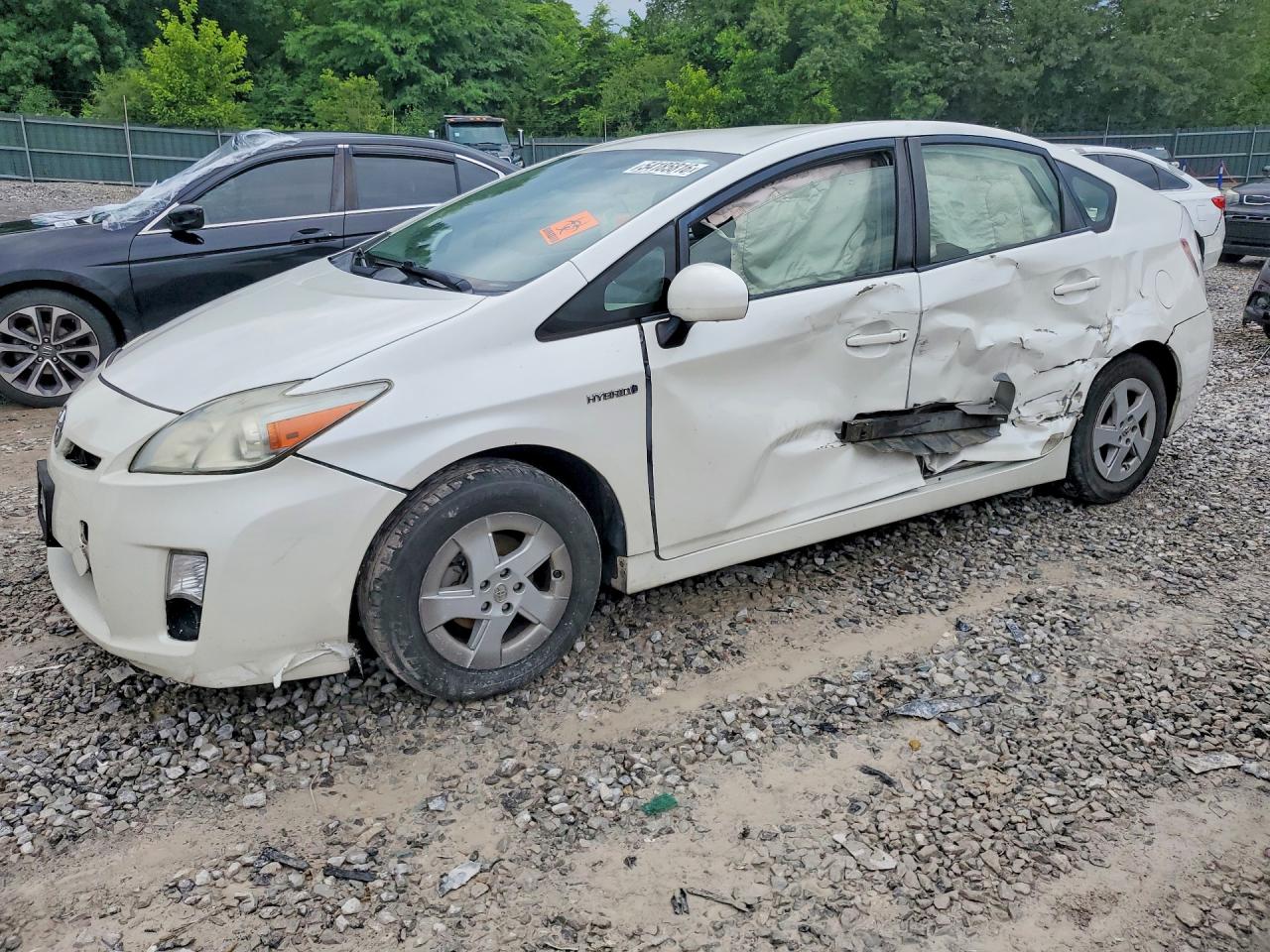 2011 TOYOTA PRIUS