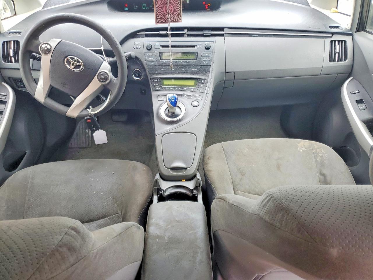 2011 TOYOTA PRIUS TWO photo 8