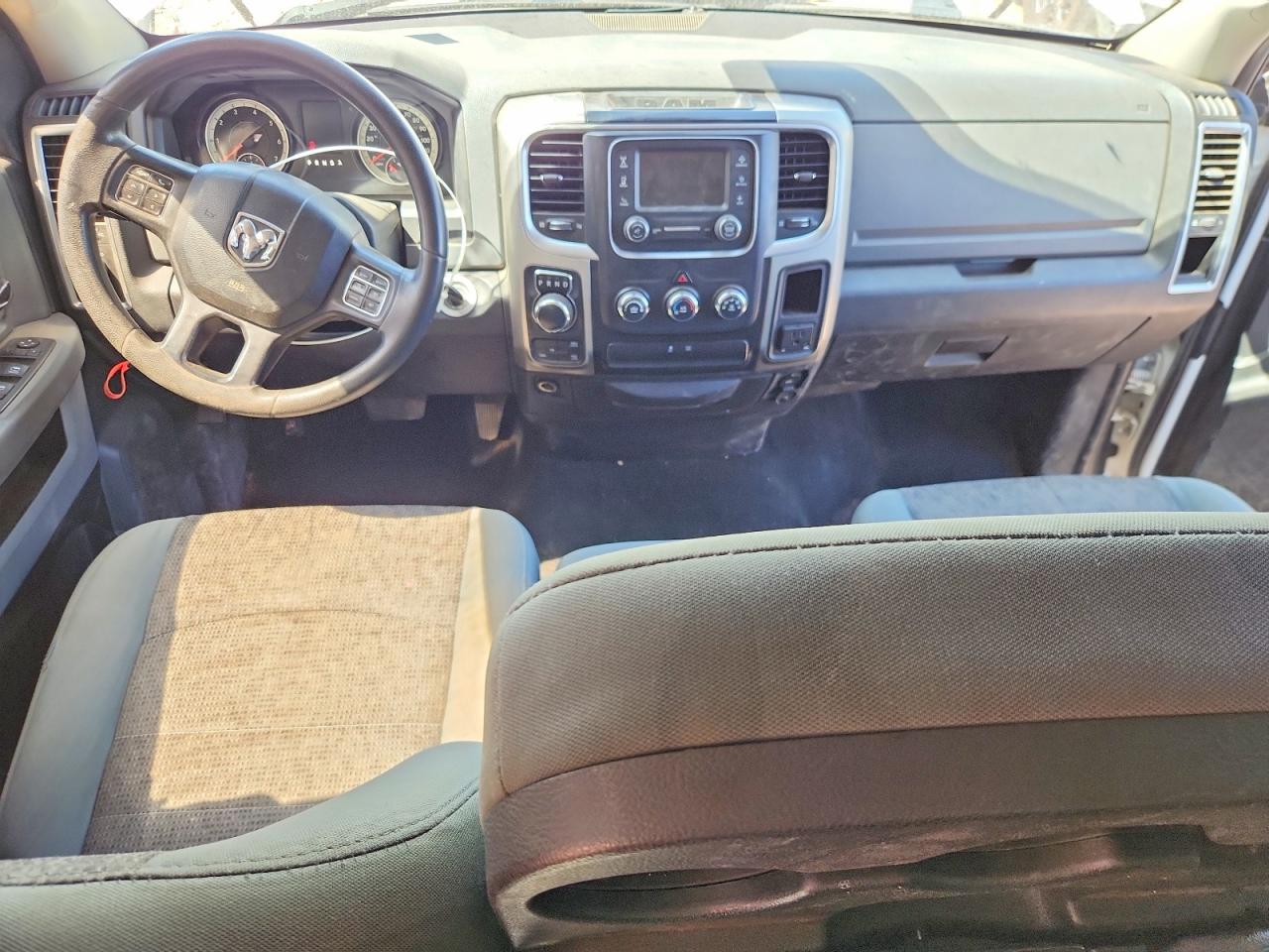 2017 RAM 1500 SLT photo 22