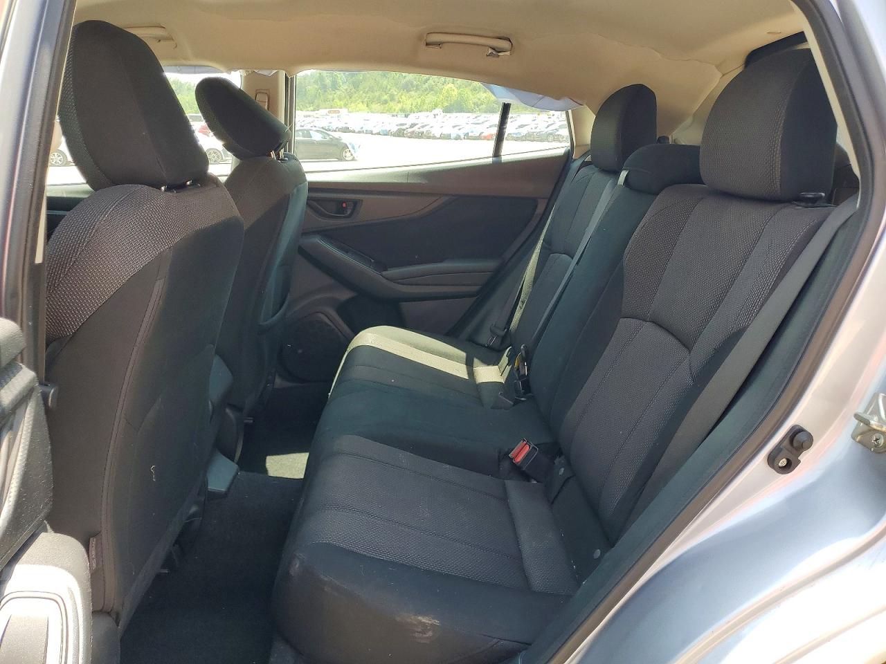 2019 SUBARU IMPREZA photo 28