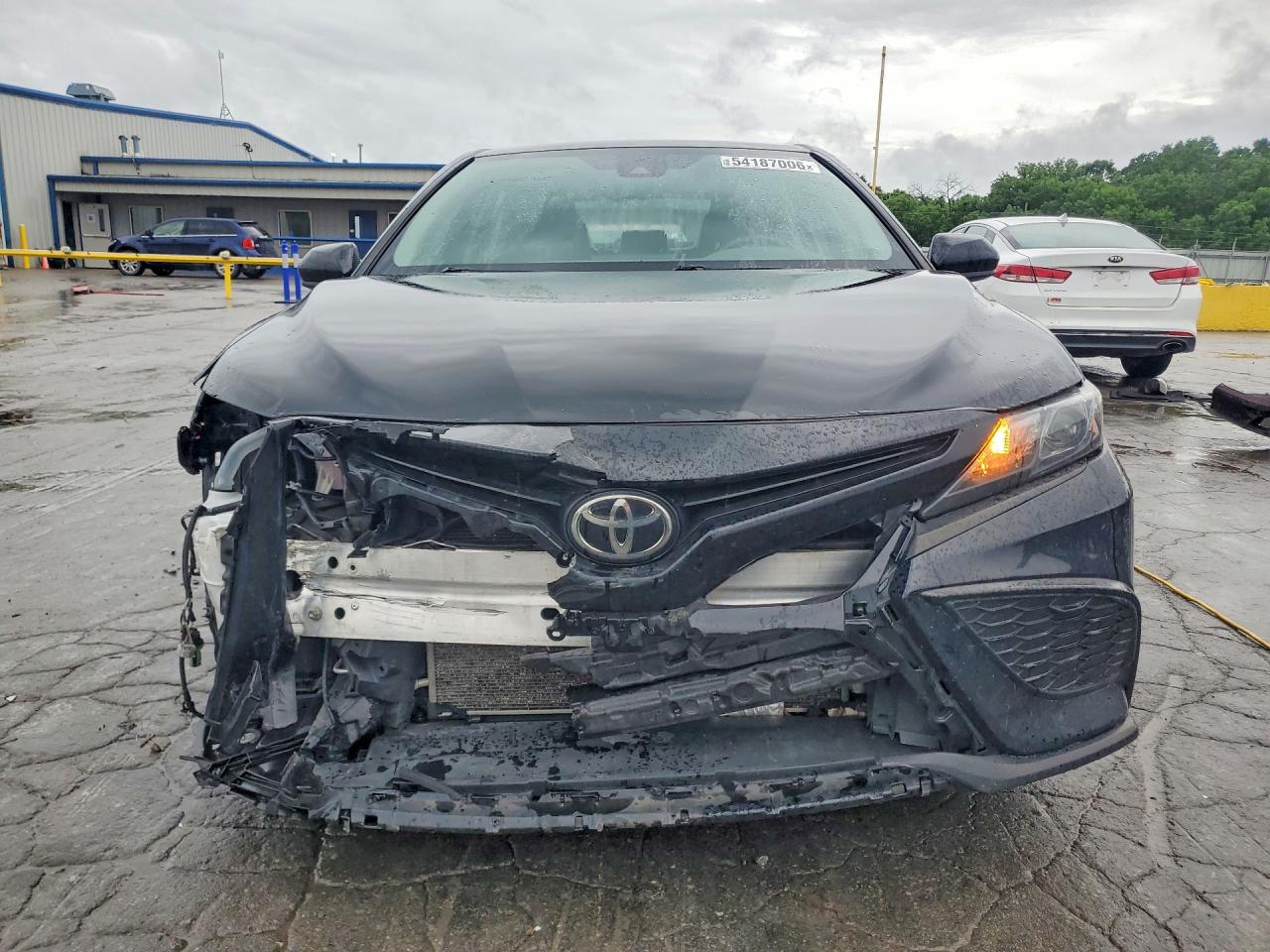 2021 TOYOTA CAMRY SE NIGHTSHADE photo 13