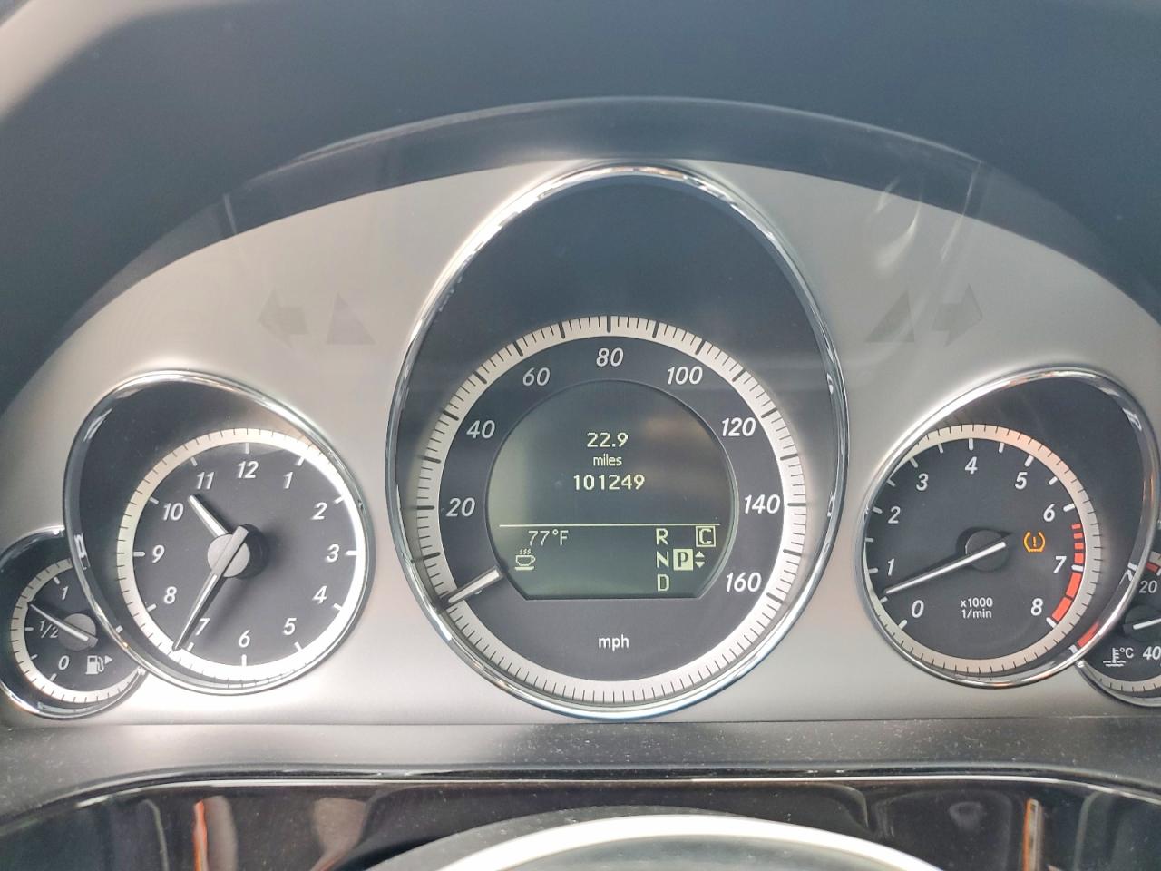 2010 MERCEDES-BENZ E 350 photo 25