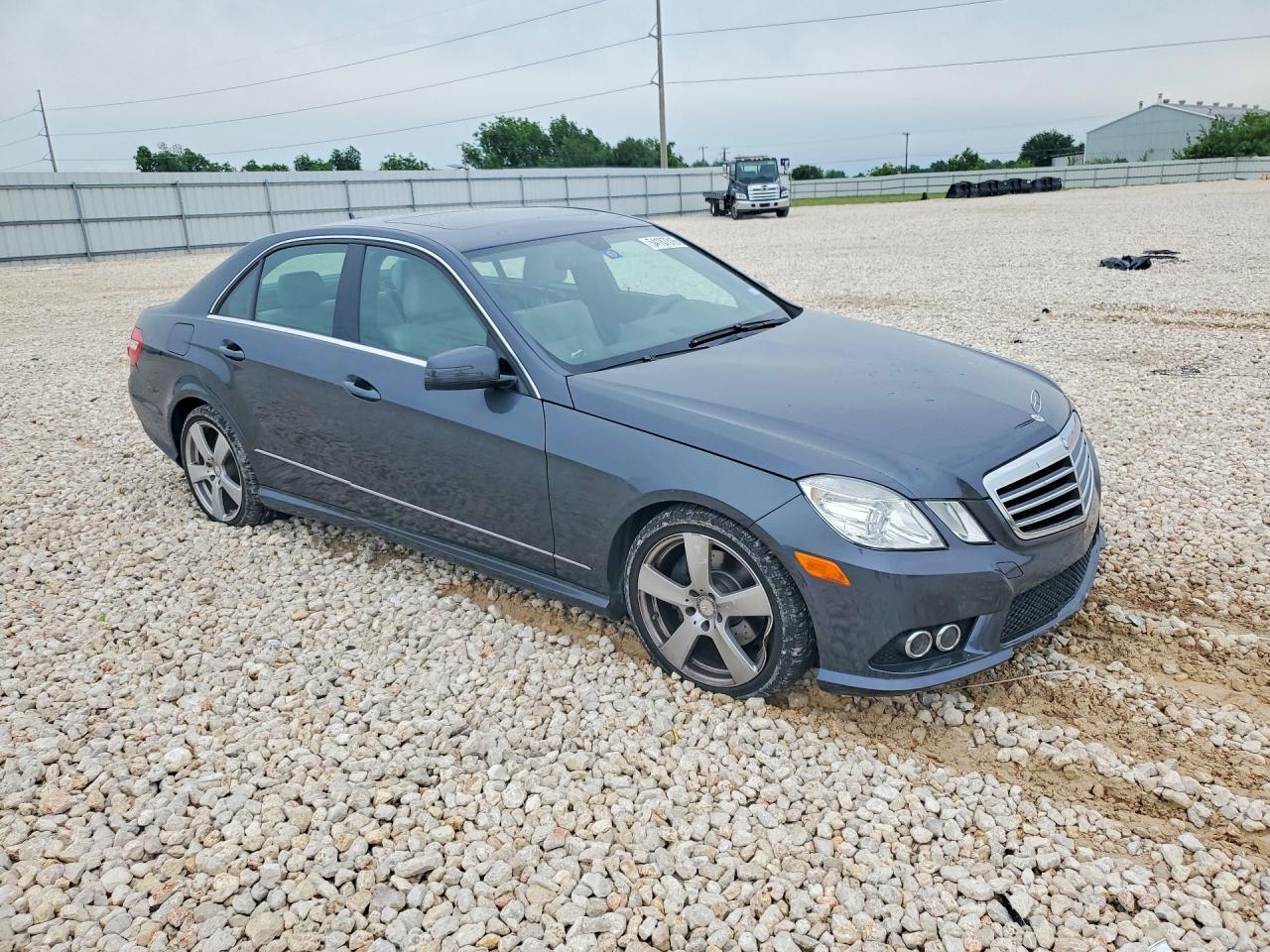 2010 MERCEDES-BENZ E 350 photo 10