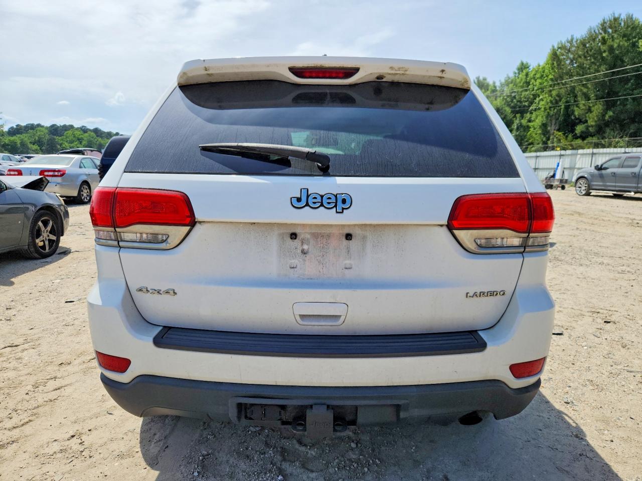 2014 JEEP GRAND CHEROKEE LAREDO photo 16