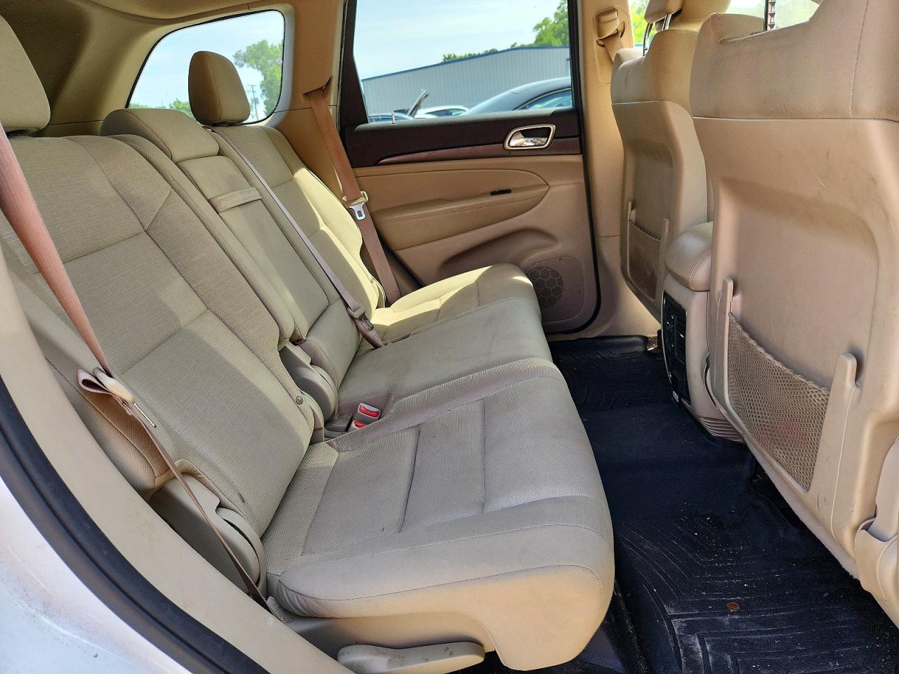 2014 JEEP GRAND CHEROKEE LAREDO photo 31