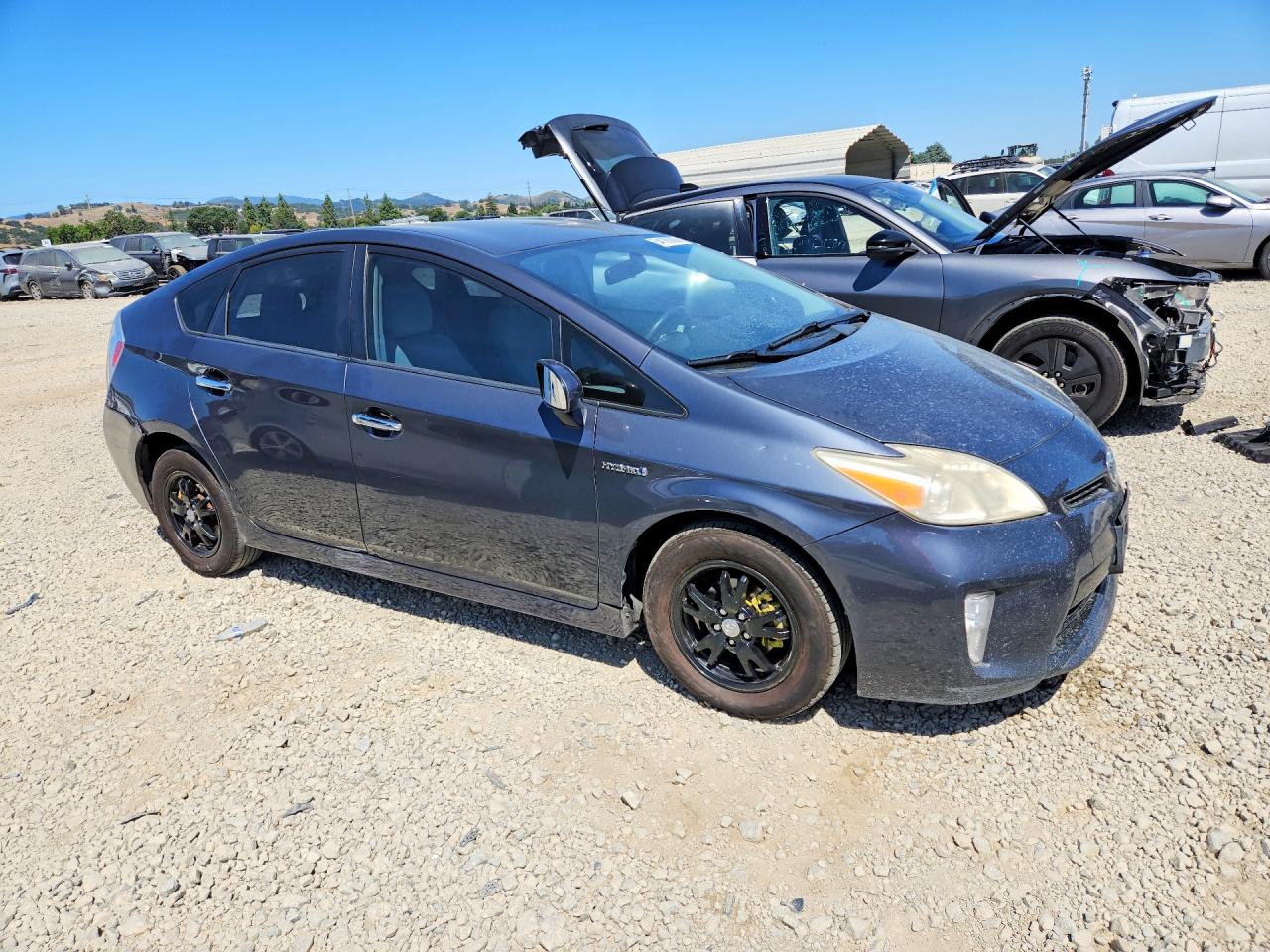 2013 TOYOTA PRIUS TWO photo 7